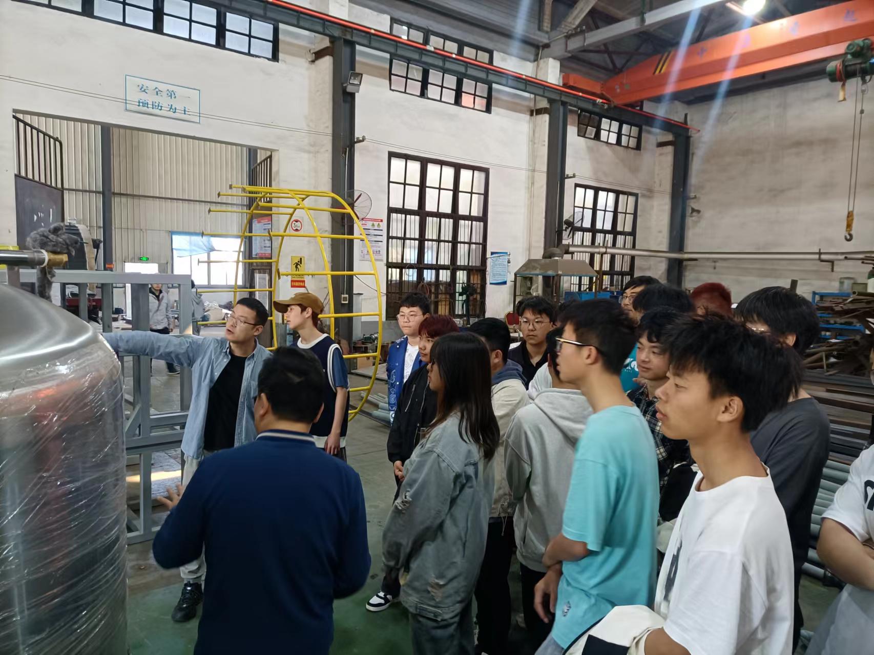 湖南工程学院近200名学生来乐动网页版_乐动(中国)认知实习